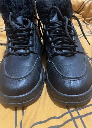 Зимові жіночі чобітки