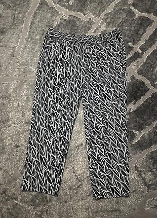 Жіночі брюки на резинці