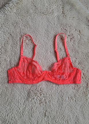 Бюстгальтер