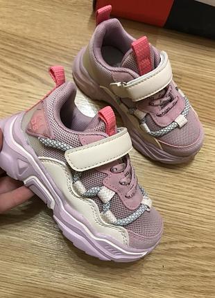 Уцінка. кросівки для дівчинки