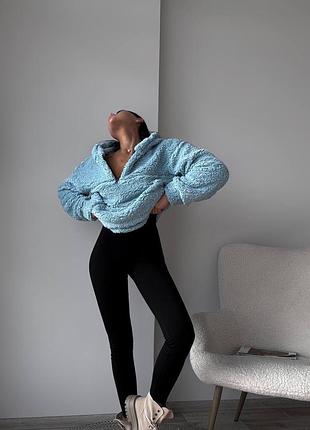 Женский костюм