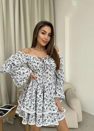 Коротка сукня із збіркою на декольте, плаття