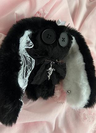 Кролик чорно-білий, маленький, мʼяка іграшка