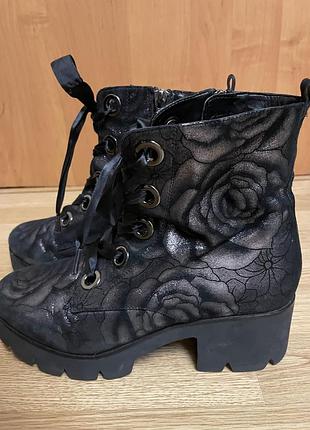 Брендовые ботинки из натурально замши