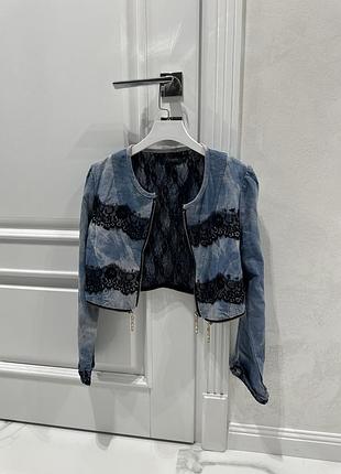 Джинсовий піджак з мереживом