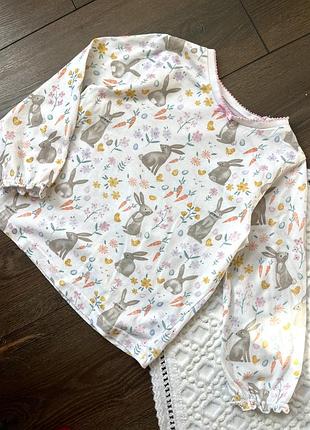 Біла котонова кофта лонгслів футболка з довгим рукавом для дівчинки 4 5 років з зайчиками пасха великдень