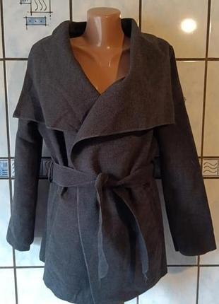 Пальто тонкое итальялия