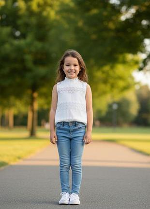 Блуза без рукавов