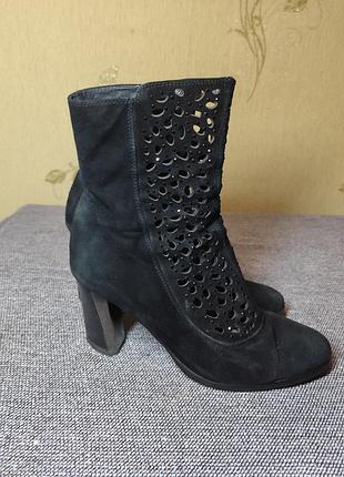 Женские полусапожные замшевые 39 размер