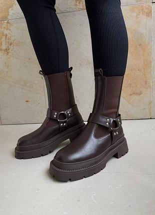 Кожаные шоколадные женские ботинки челси