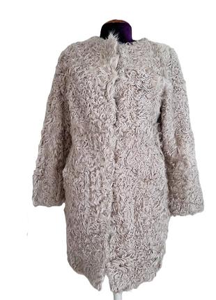 Женская натуральная шубка hugenberg s/m р бежевого цвета