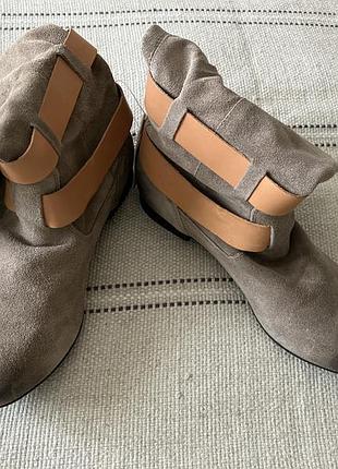 Чобітки zara в розмірі 38