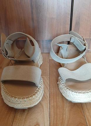 Босоніжки  марка  "reserved",  бежевого кольору,  розмір  41