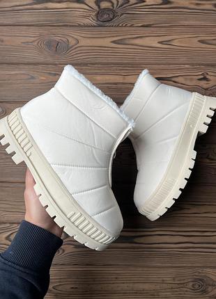 Жіночі дутики зимові. бежево-молочні