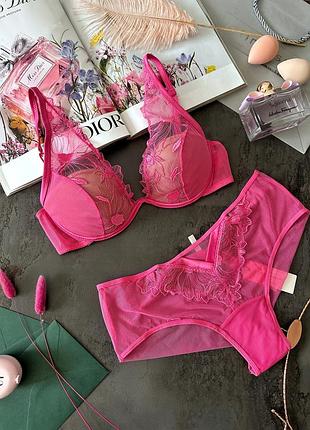 Стильний комплект білизни від intimissimi