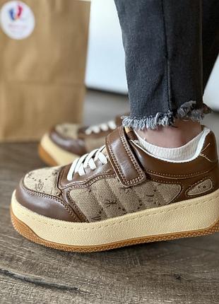 Кросівки демі