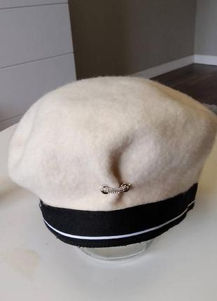 Шерстяной берет