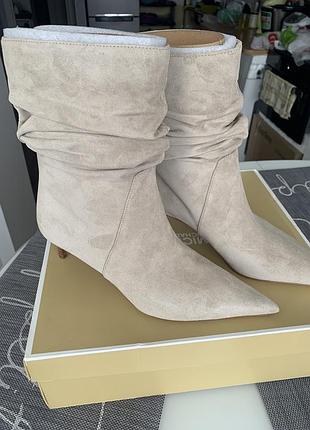 Чоботи замшеві michel kors розмір 38, повномірні