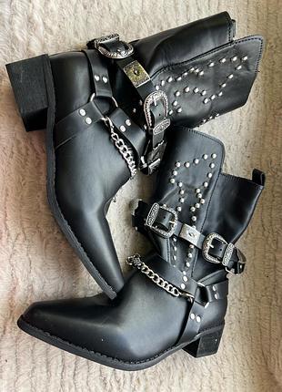 Черевики жіночі 36 р.( 22 см уст.,каблук 3.5 см