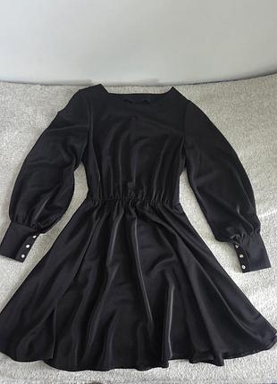 Платье размера м