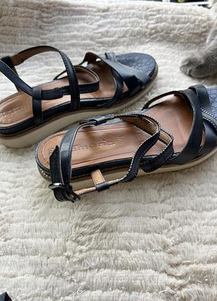 Босоніжки tamaris 38 р. ( шкіра , уст. 23.5 см