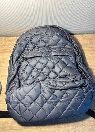 Серый стильный рюкзак из непромокаемого материала