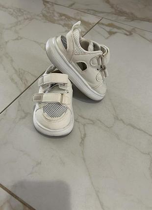 Босоніжки для хлопчика