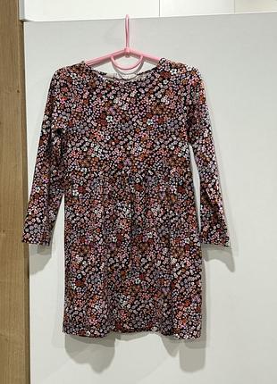 Сукня на дівчинку 4-5 років