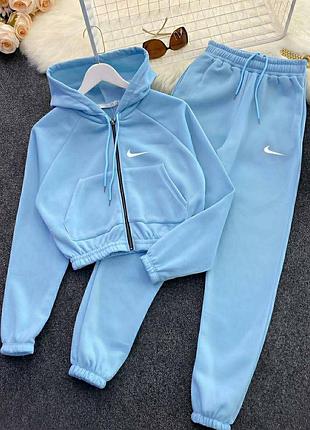 Трендовий жіночий спортивний костюм з лого «nike» зіп худі на блискавці з капюшоном та резинкою по низу і штани джогери вільного крою на резинках