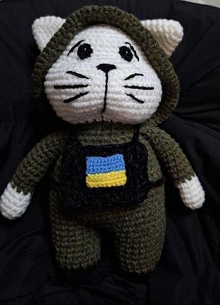 Котик зсу вязаний,