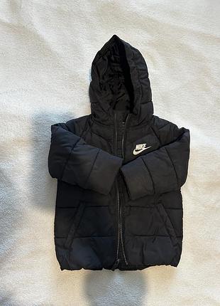 Курточка nike
