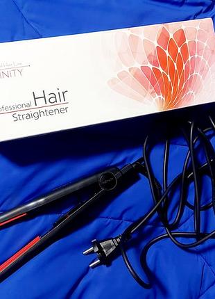 Стайлер, праска для волосся