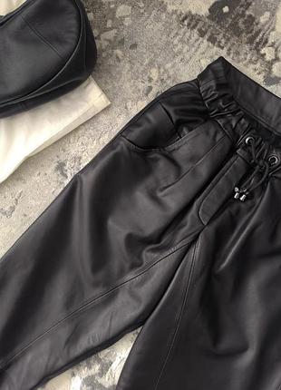 Джоггеры кожаные хс брюки кожа akris punto.