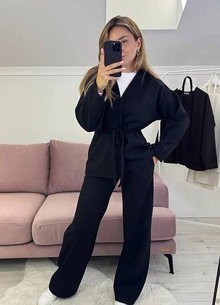 Затишний жіночий костюм з ангори подовжений кардиган на запах вільного крою з довгим рукавом та поясом і штани вільного крою на резинці з кишенями