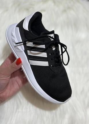 Оригінальні кросівки adidas 30 розмір