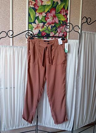 Красиві натуральні штани george.