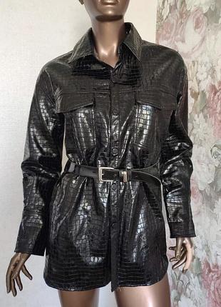 Лакова сорочка фірми zara с-м