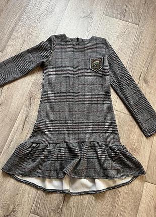 Стильна сукня на дівчинку