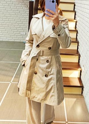 Тренч пальто базовый бежевый тренч размер с м распродаж верхней одежды