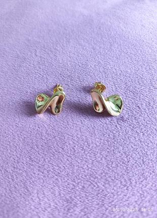 Стильные серьги, бижутерия