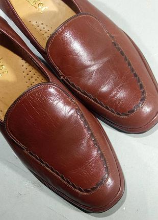 Туфли женские с каблуком 4 см кожаные легкие качественные удобные стелька 22,5 размер 34 бренд barker flex england