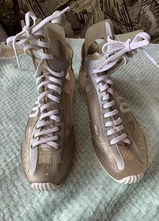 Прозрачные ботиночки