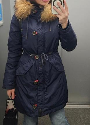 Зимова куртка на пуху