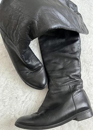 Жіночі шкіряні чоботи