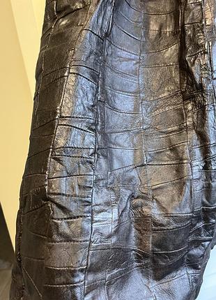 Цупка юбка з натуральної шкіри