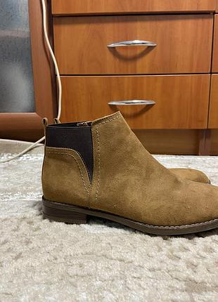 Ботильони для дівчинки