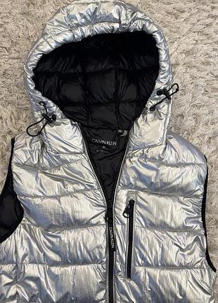 Жилет с капюшоном calvin klein