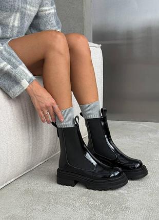 Ботинки челси женские черные лакированная кожа / лакированные челси демисезон / демисезонные челси из натуральной кожи