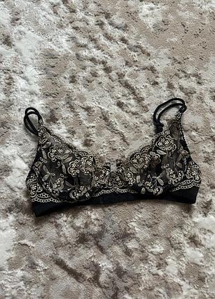 Класний ліф із неймовірного мережива з вишивкою 75 в