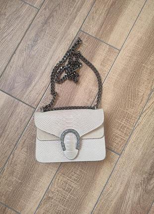 Сумка кросс-боди в стиле bellа bertucci